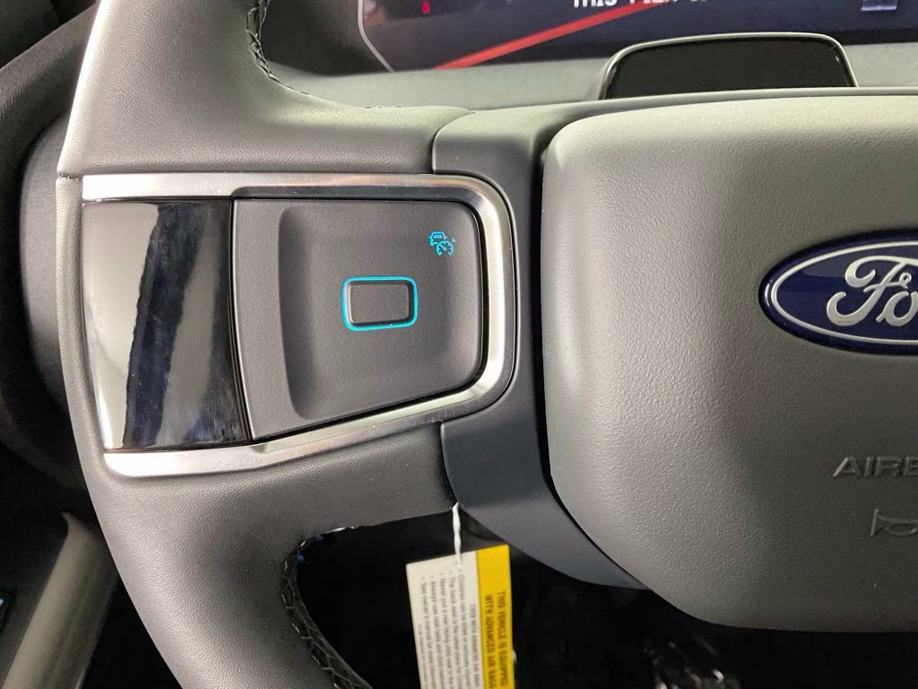 2026 Silver Metallic Ford Expedition Active RWD SUV