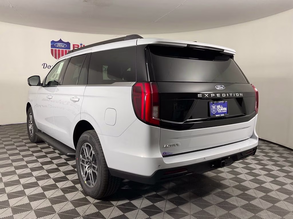 2026 Silver Metallic Ford Expedition Active RWD SUV