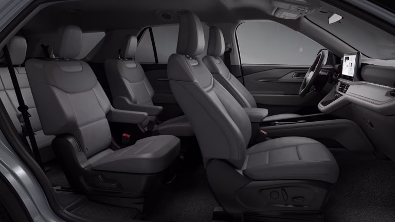 2026 Space White Metallic Ford Explorer Active RWD SUV