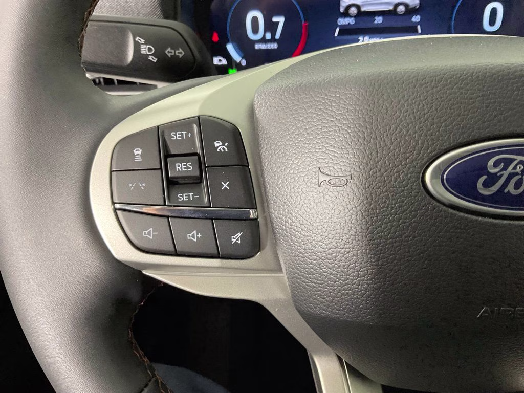 2026 White Ford Explorer Active RWD SUV