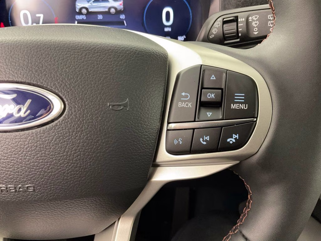 2026 White Ford Explorer Active RWD SUV