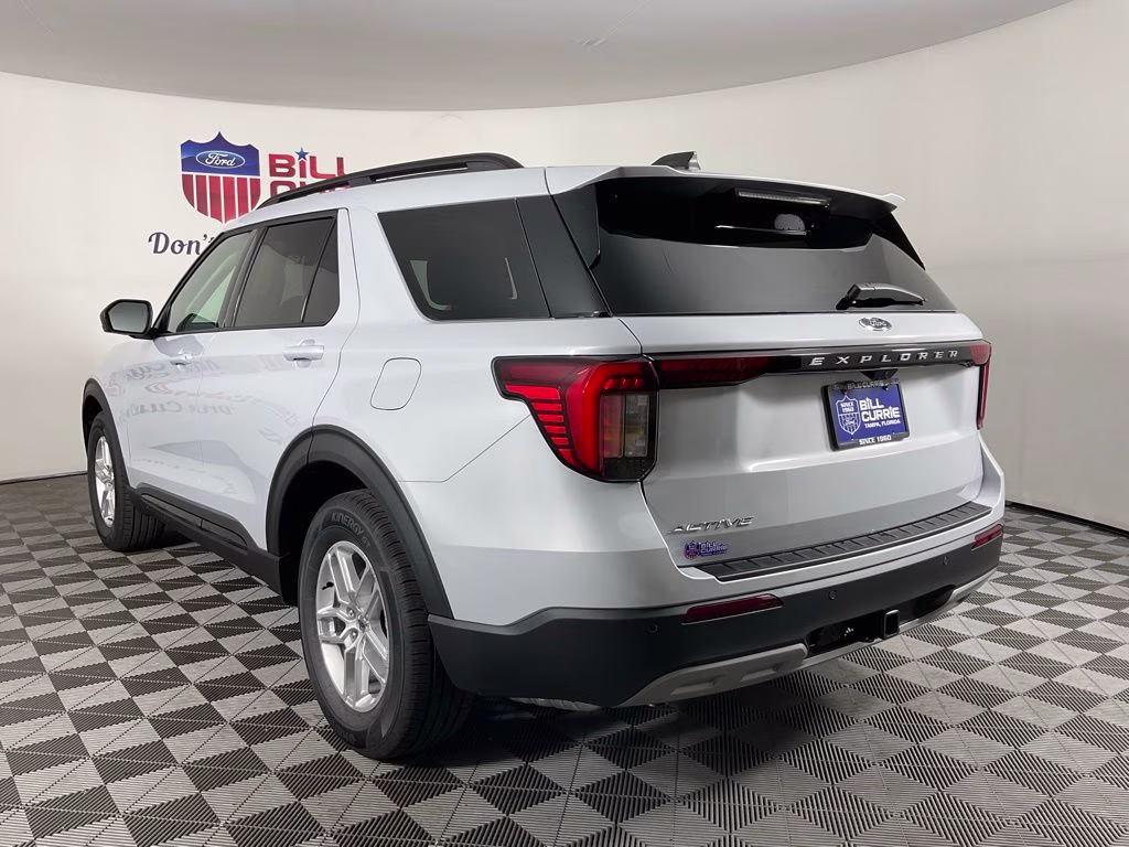 2026 White Ford Explorer Active RWD SUV
