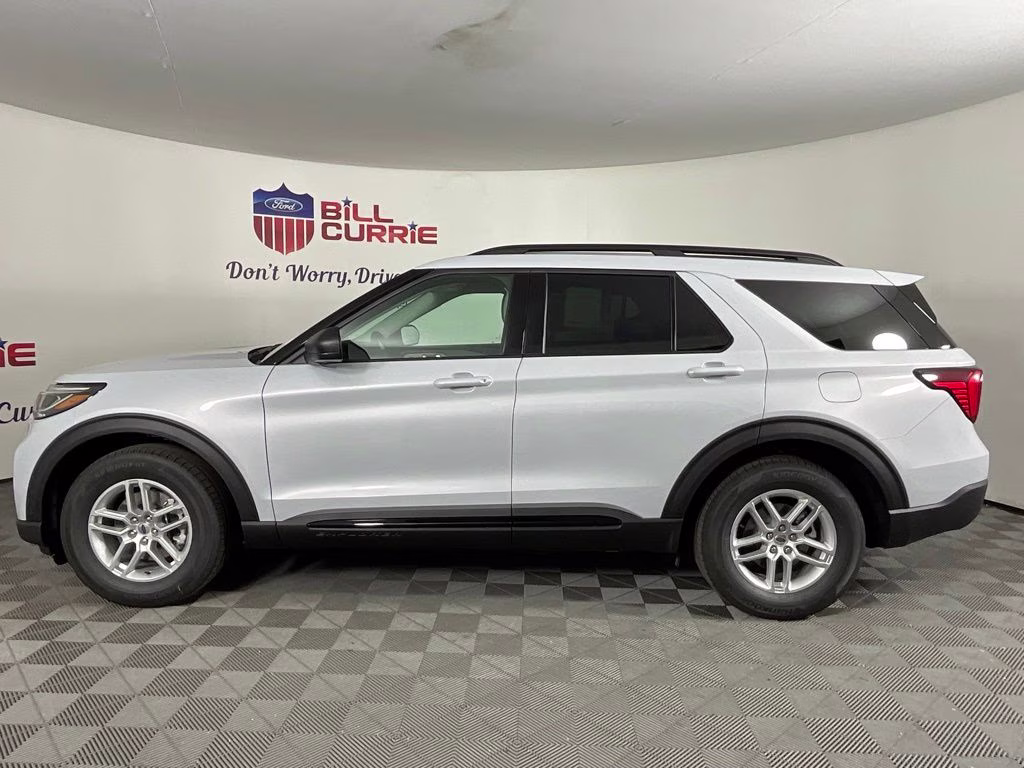 2026 White Ford Explorer Active RWD SUV