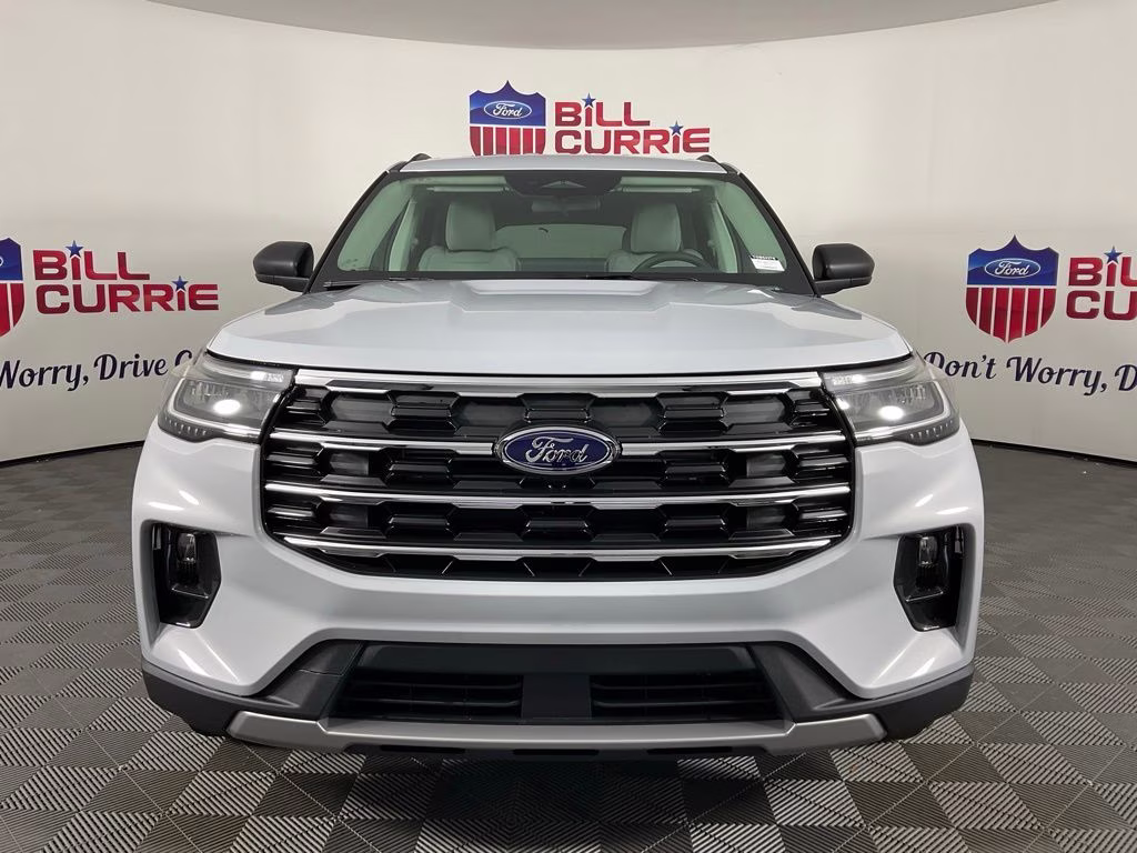 2026 White Ford Explorer Active RWD SUV