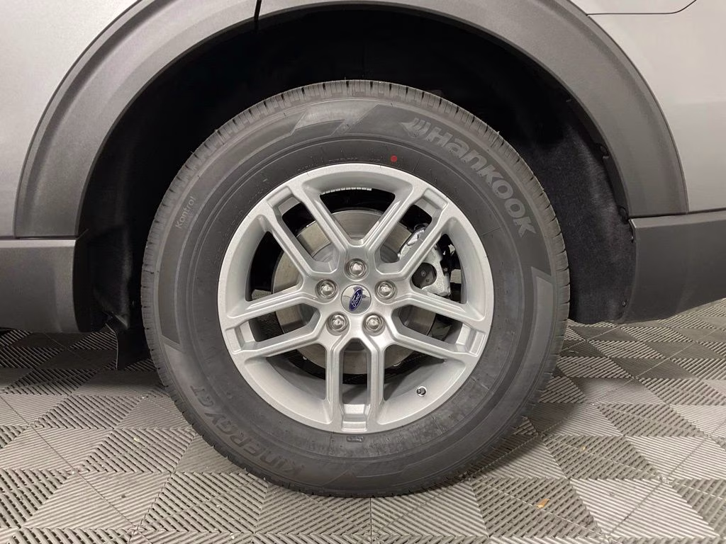 2026 Gray Metallic Ford Explorer Active RWD SUV