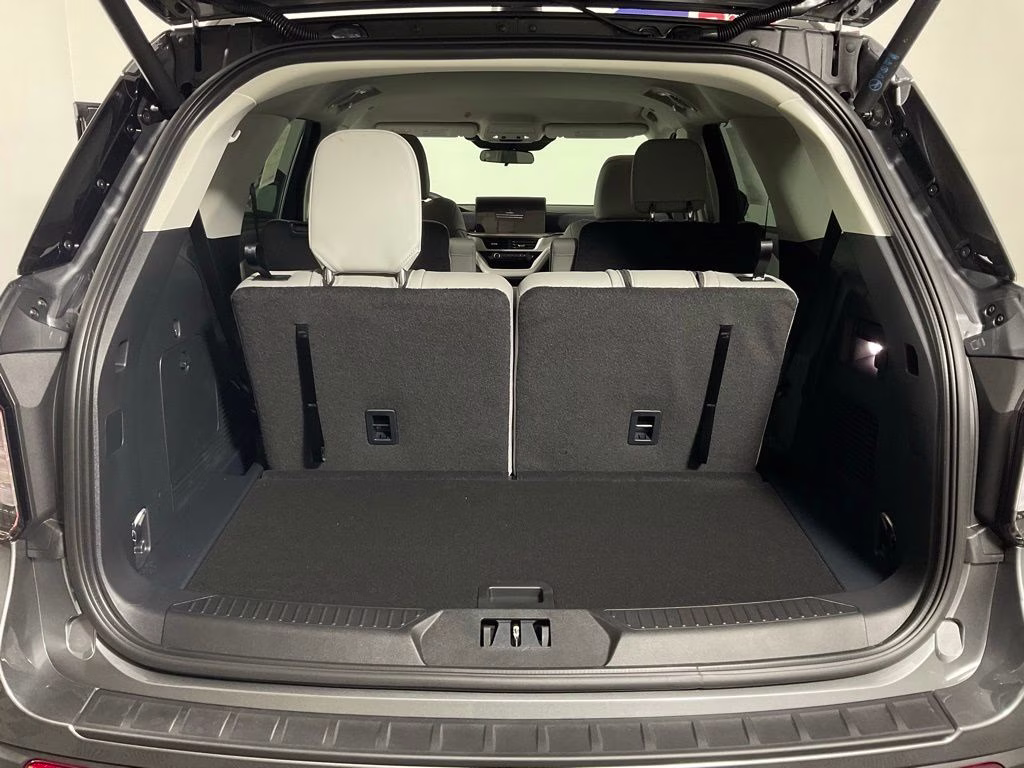 2026 Gray Metallic Ford Explorer Active RWD SUV