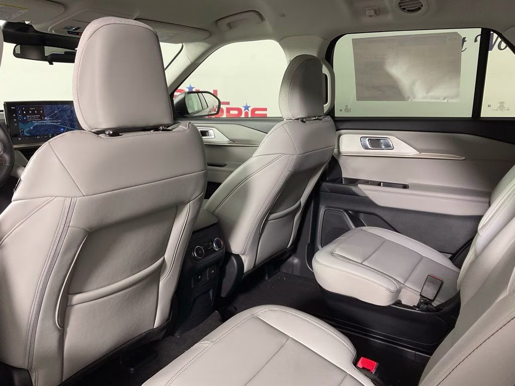 2026 Gray Metallic Ford Explorer Active RWD SUV