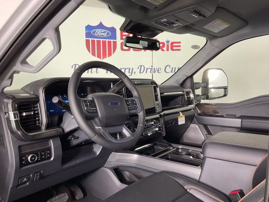 2026 Avalanche Ford Super Duty F-250 SRW Lariat 4X4 Truck