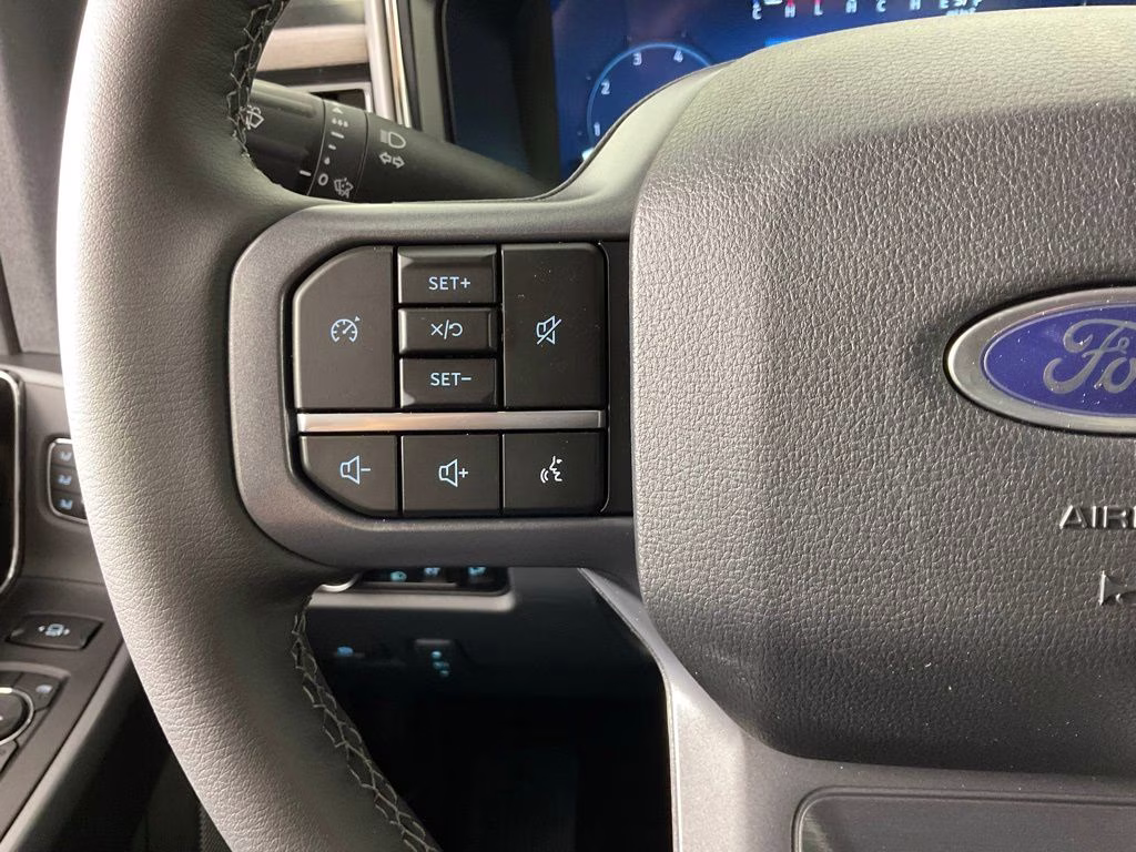 2026 Avalanche Ford Super Duty F-250 SRW Lariat 4X4 Truck