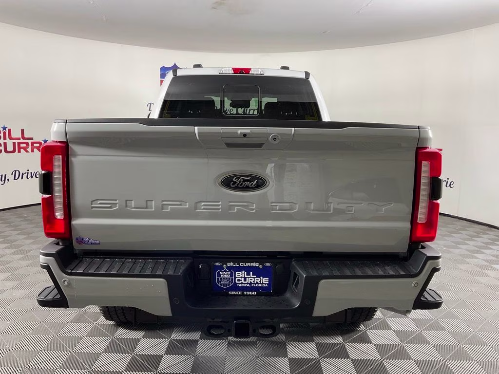 2026 Avalanche Ford Super Duty F-250 SRW Lariat 4X4 Truck