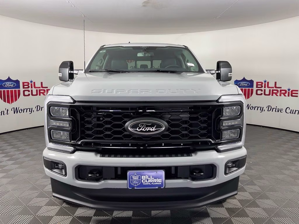 2026 Avalanche Ford Super Duty F-250 SRW Lariat 4X4 Truck