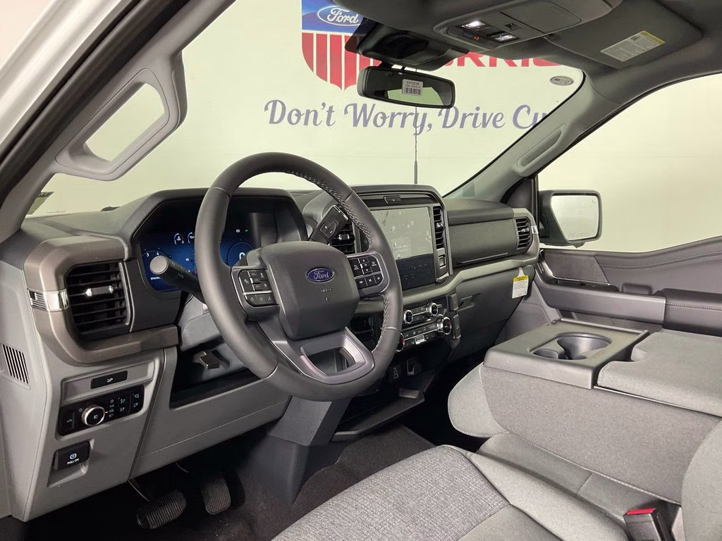 2026 Oxford White Ford F-150 XLT RWD Truck