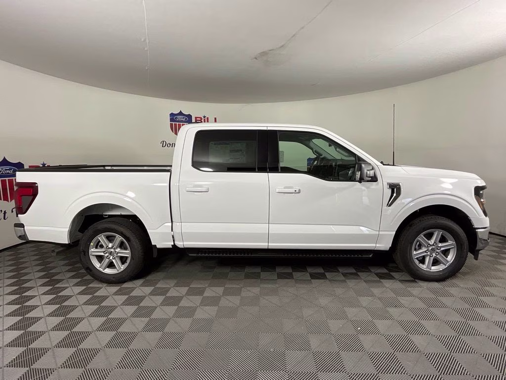 2026 Oxford White Ford F-150 XLT RWD Truck