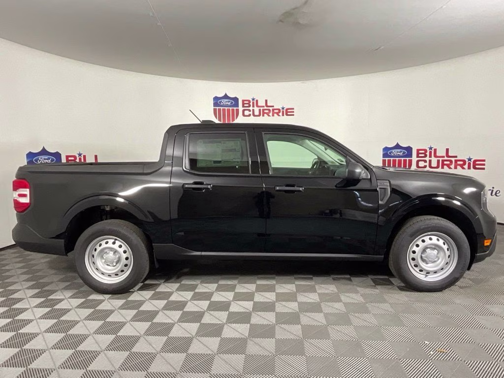 2026 Shadow Black Ford Maverick XL FWD Truck