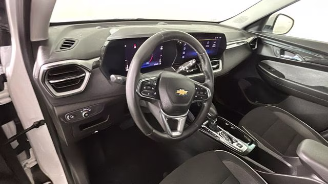 2024 Summit White Chevrolet Trailblazer LT FWD SUV