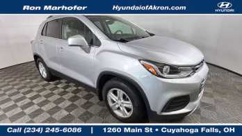 2017 Silver Ice Metallic Chevrolet Trax LT FWD SUV