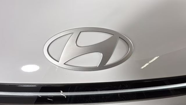 2025 Atlas White Hyundai Kona Limited AWD SUV
