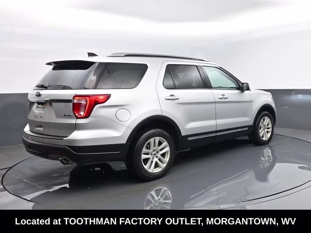 2018 Ingot Silver Ford Explorer XLT 4X4 SUV