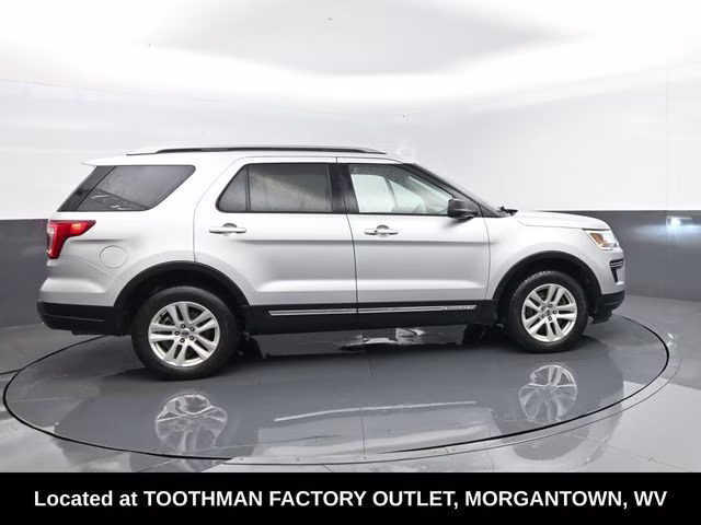 2018 Ingot Silver Ford Explorer XLT 4X4 SUV