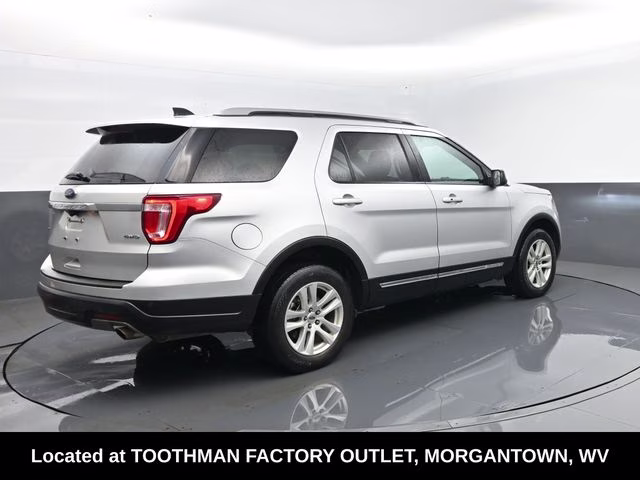 2018 Ingot Silver Ford Explorer XLT 4X4 SUV