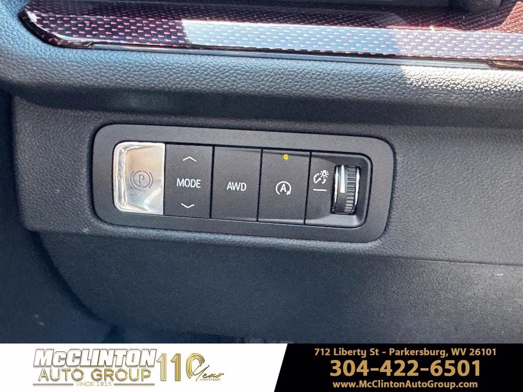 2026 Mosaic Black Metallic Chevrolet Traverse Z71 AWD SUV