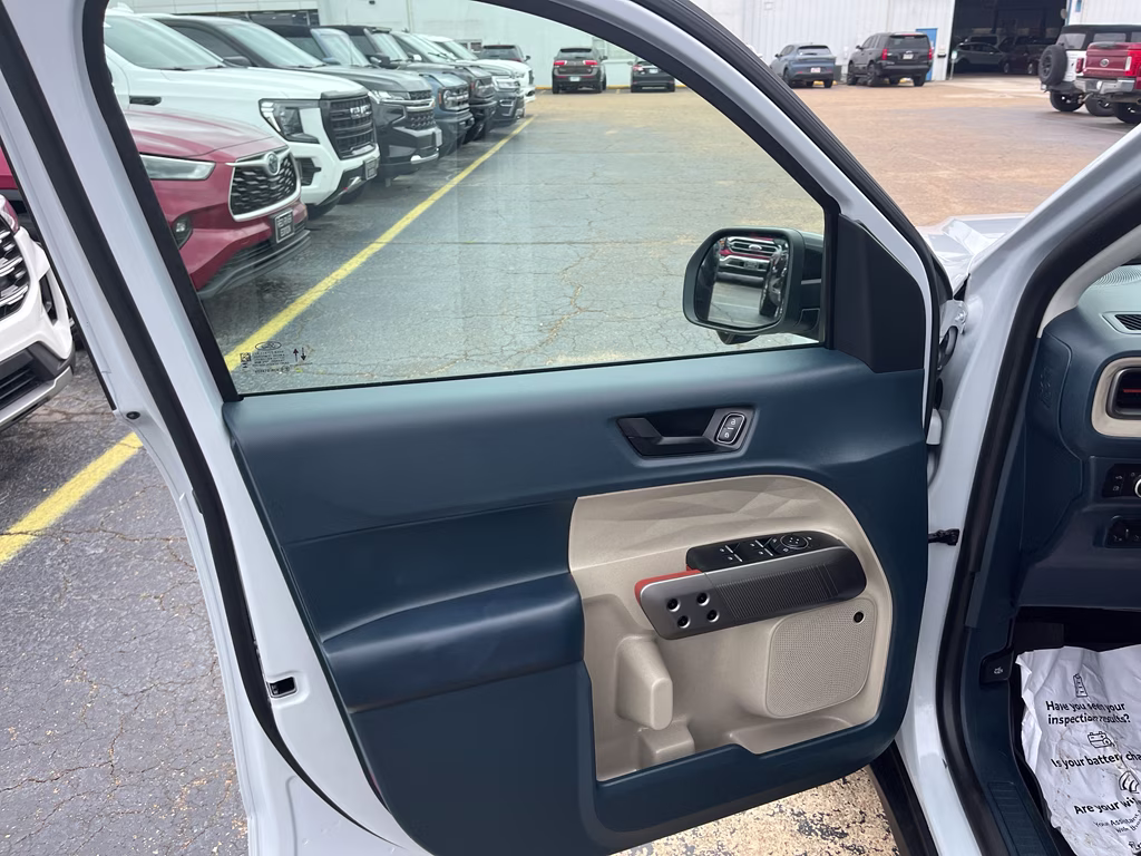 2026 Space White Metallic Ford Maverick LARIAT AWD Truck