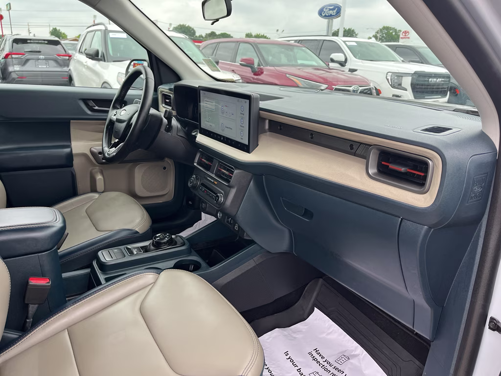 2026 Space White Metallic Ford Maverick LARIAT AWD Truck