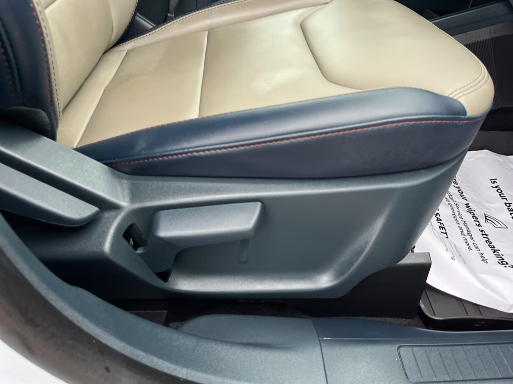 2026 Space White Metallic Ford Maverick LARIAT AWD Truck
