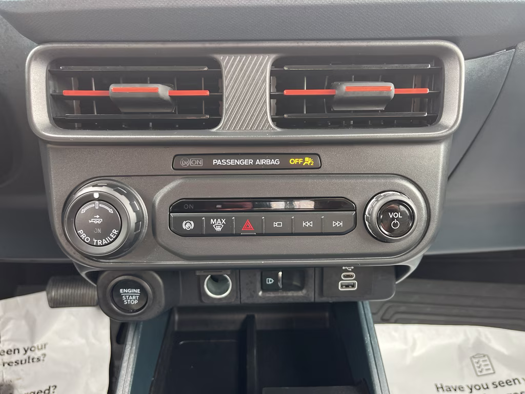 2026 Space White Metallic Ford Maverick LARIAT AWD Truck