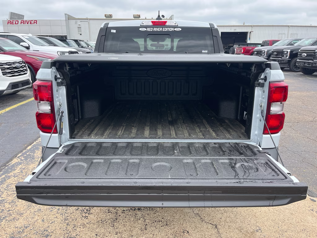 2026 Space White Metallic Ford Maverick LARIAT AWD Truck