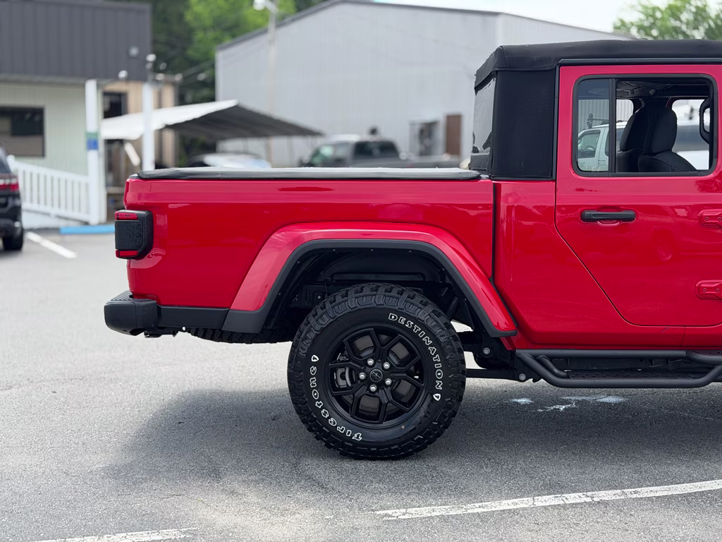 2024 Firecracker Red Clearcoat Jeep Gladiator Willys 4X4 Truck