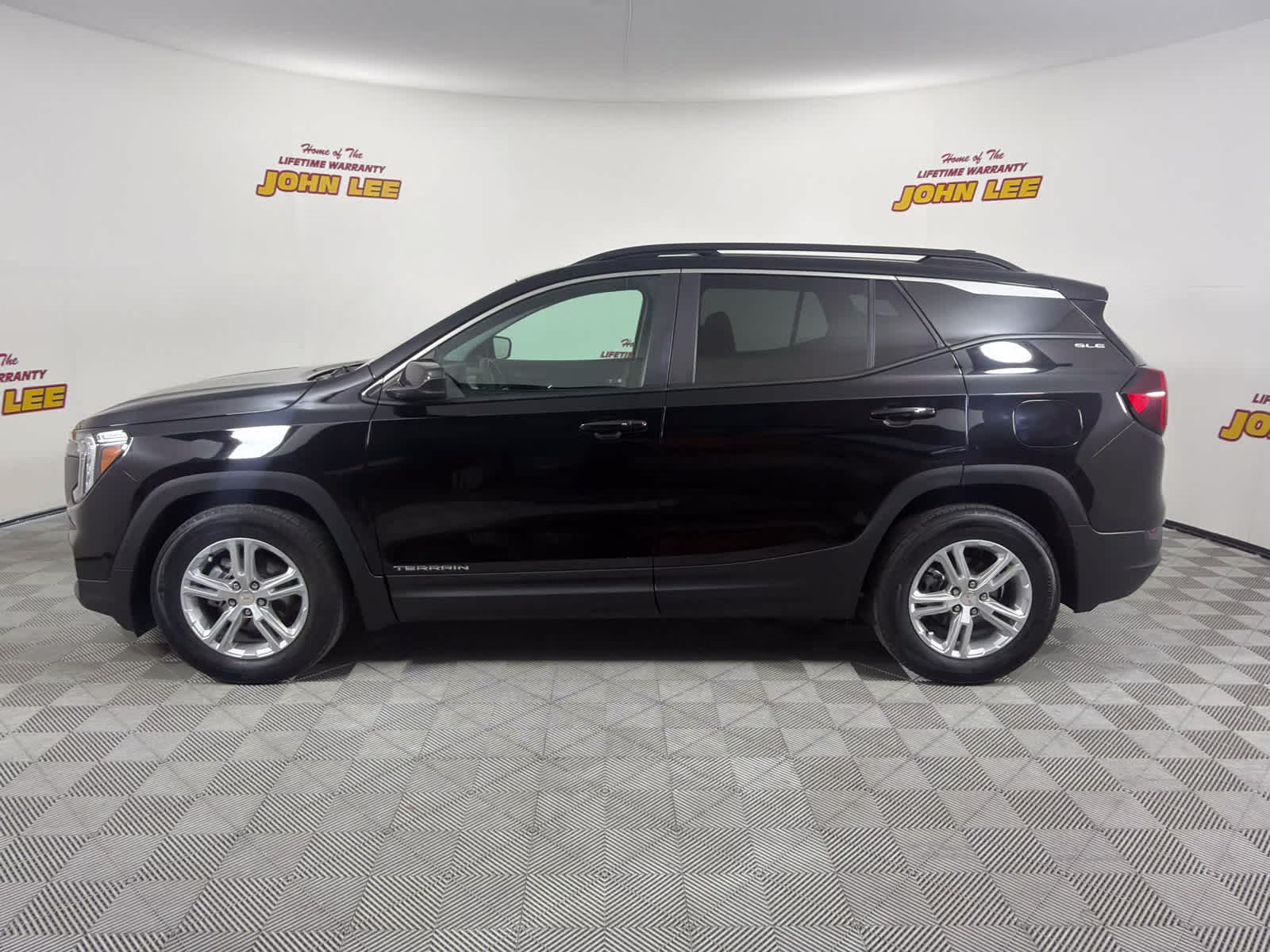 2023 Ebony Twilight Metallic GMC Terrain SLE FWD SUV