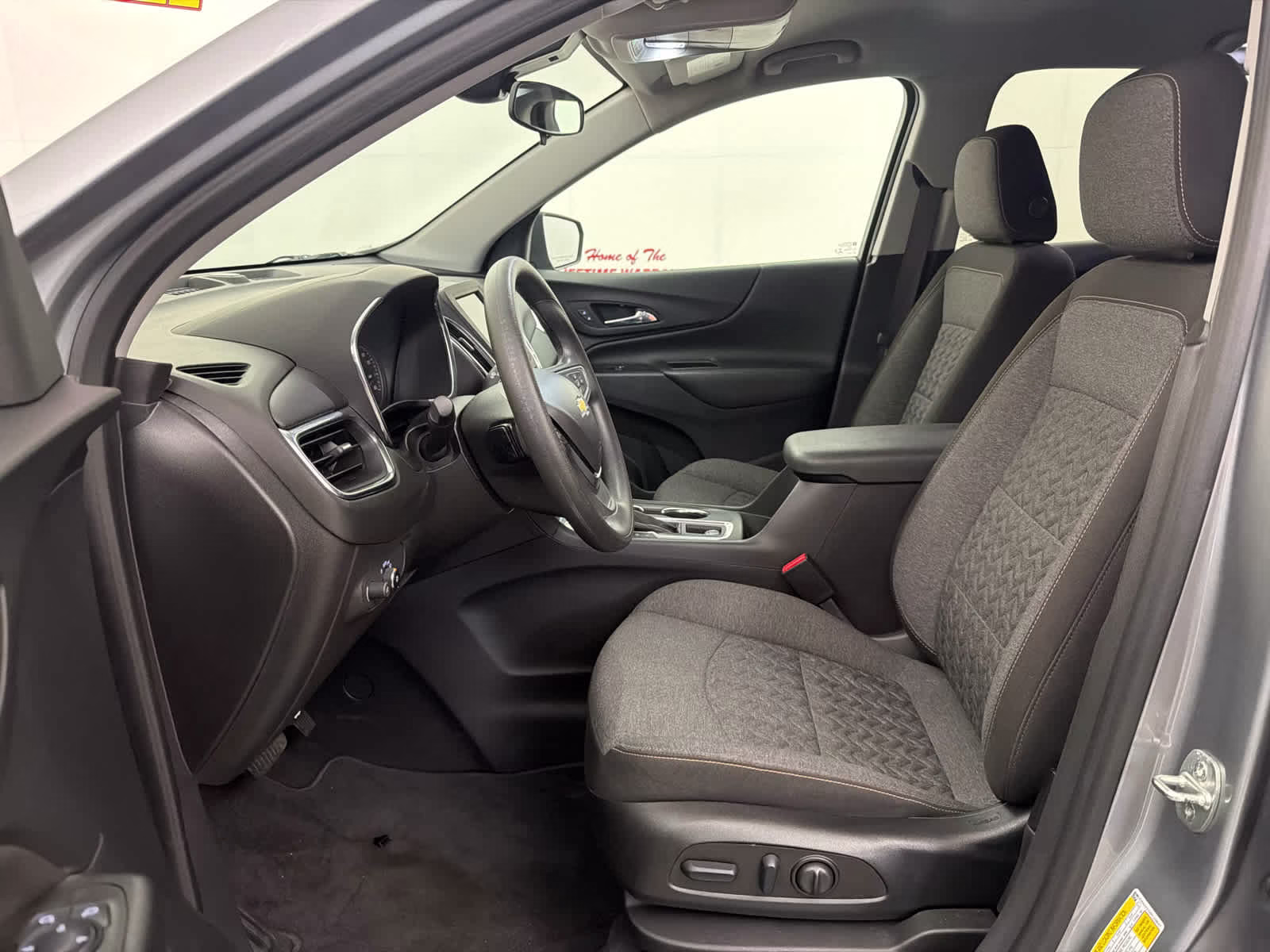 2023 Sterling Gray Metallic Chevrolet Equinox LT FWD SUV