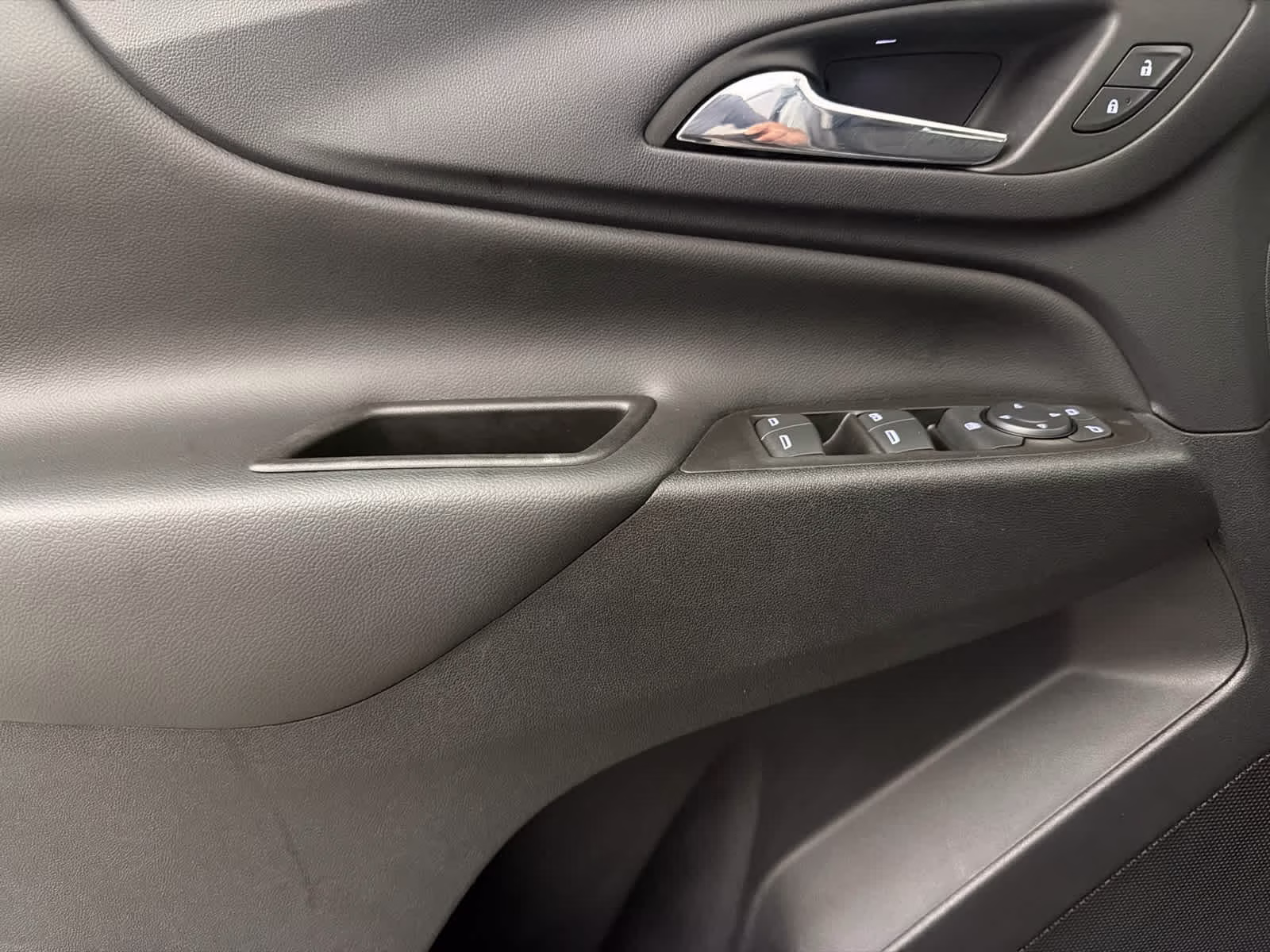 2023 Sterling Gray Metallic Chevrolet Equinox LT FWD SUV