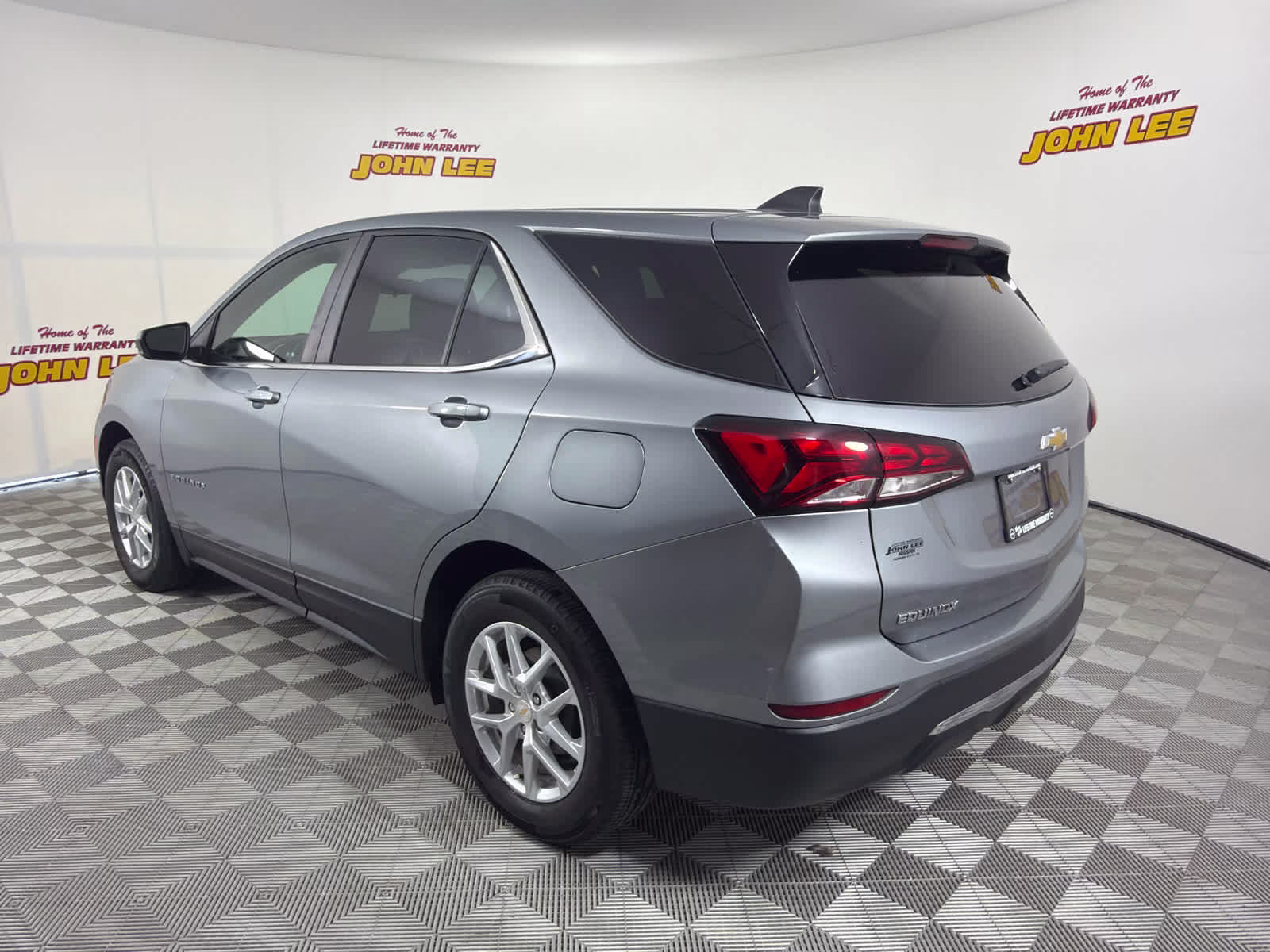 2023 Sterling Gray Metallic Chevrolet Equinox LT FWD SUV