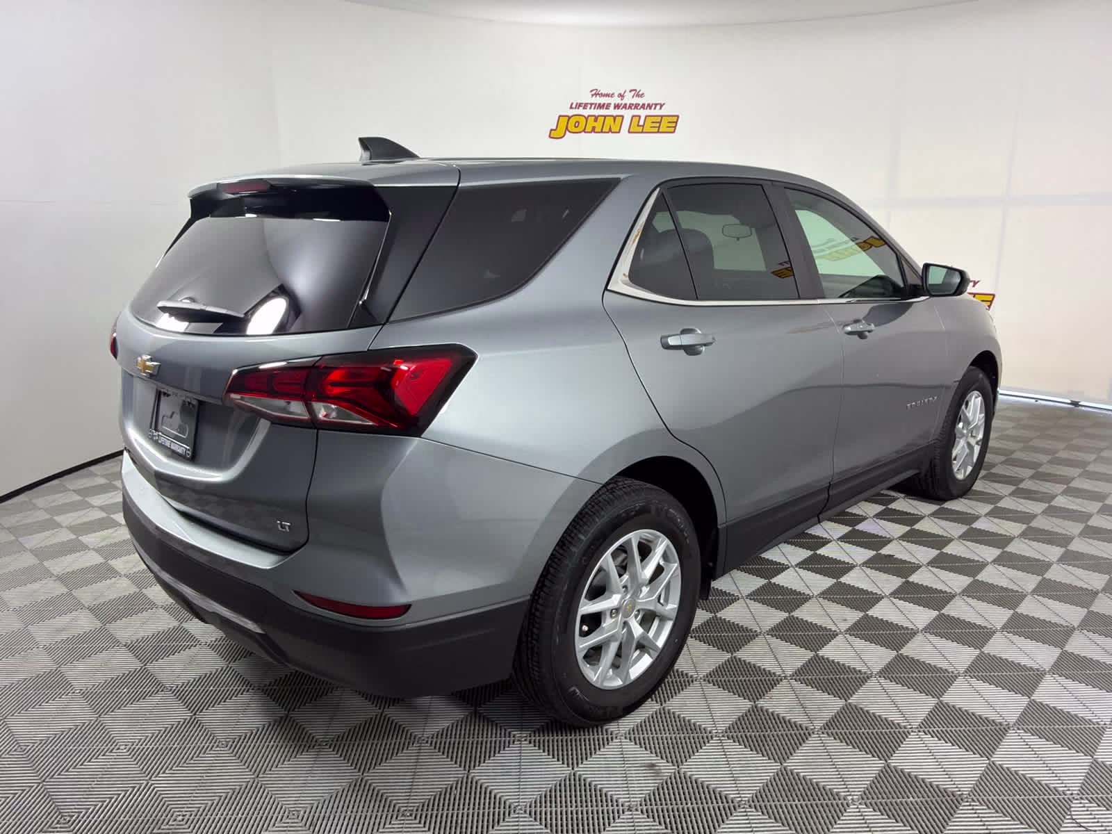 2023 Sterling Gray Metallic Chevrolet Equinox LT FWD SUV