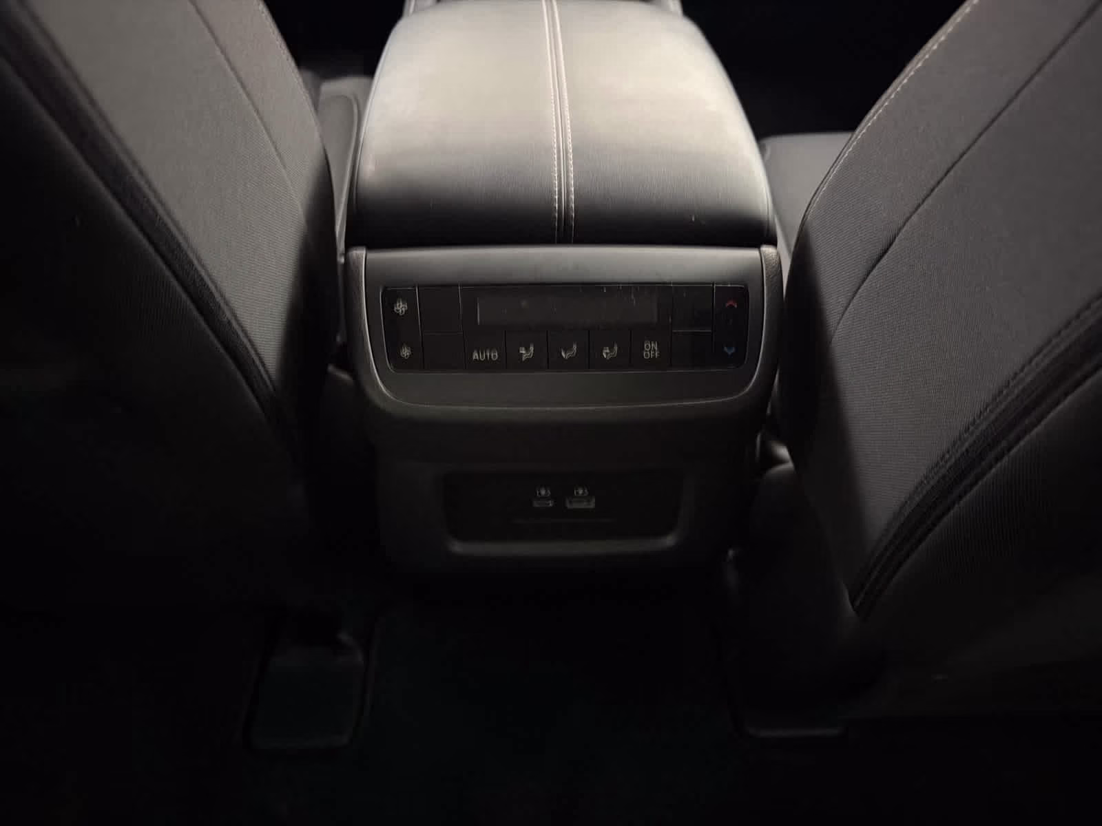 2024 Pearl White Tricoat Nissan Pathfinder SV FWD SUV