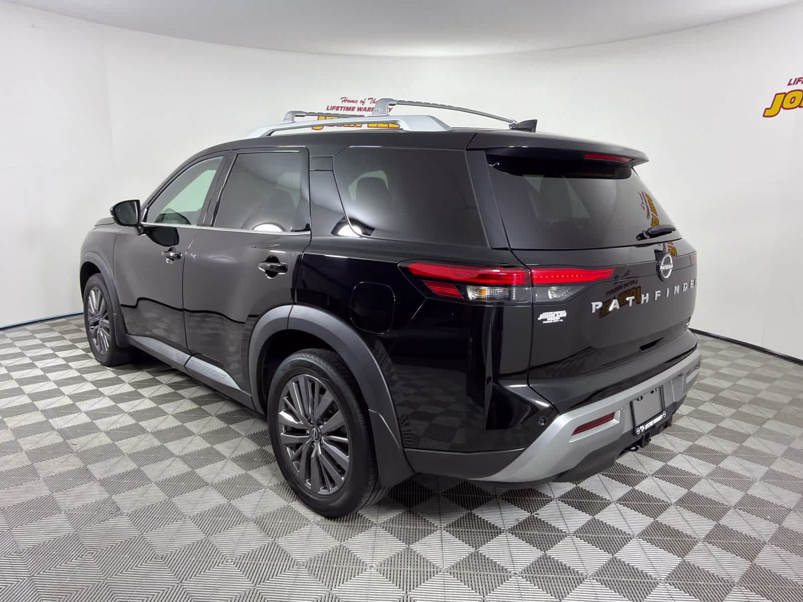 2023 Super Black Nissan Pathfinder SL FWD SUV