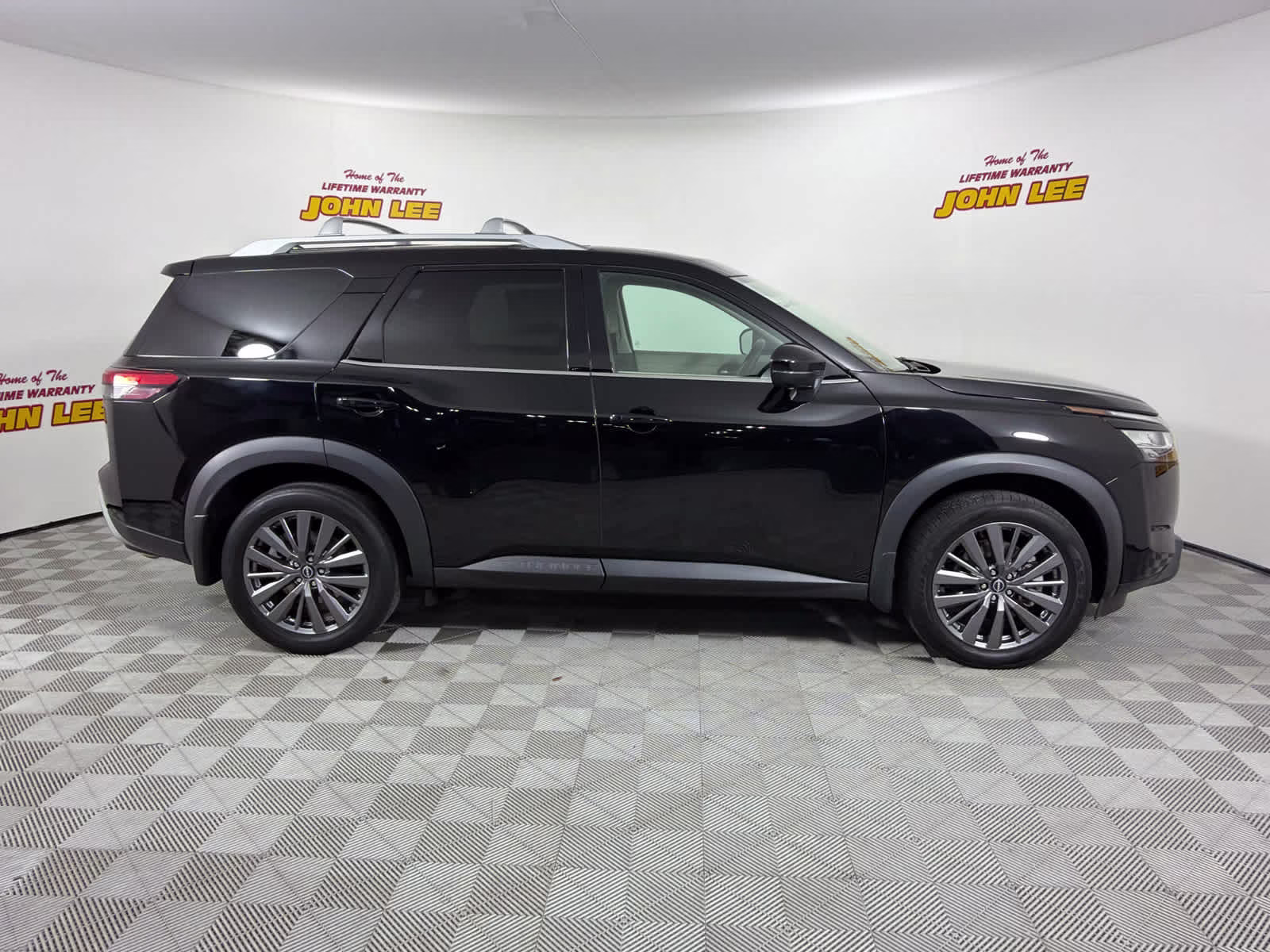 2023 Super Black Nissan Pathfinder SL FWD SUV