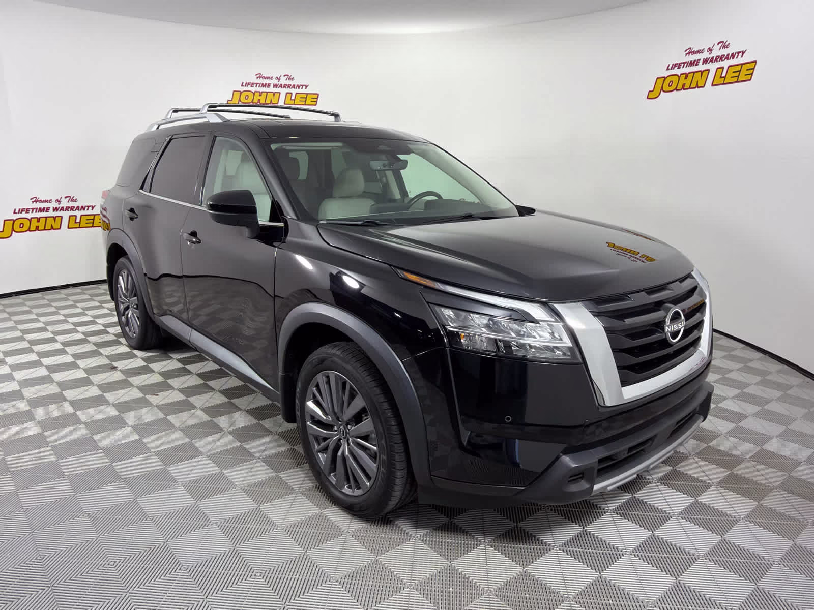 2023 Super Black Nissan Pathfinder SL FWD SUV