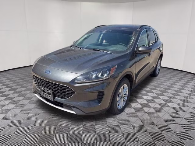 2020 Magnetic Ford Escape SE AWD SUV