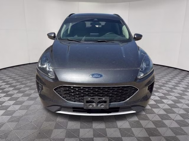 2020 Magnetic Ford Escape SE AWD SUV