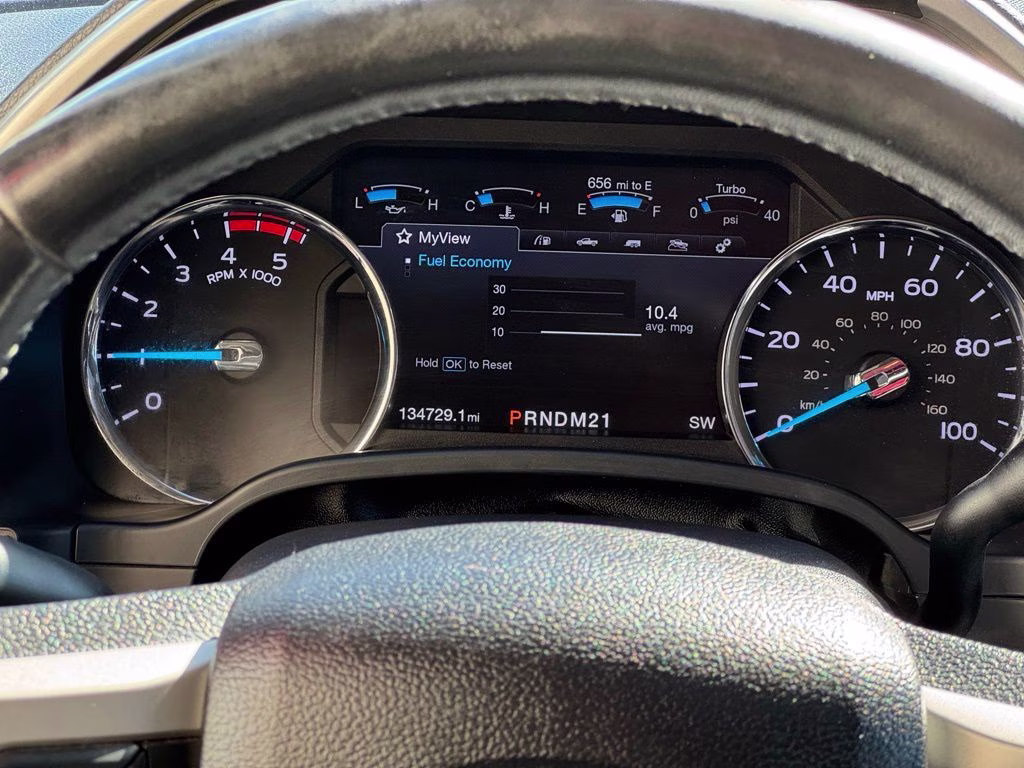 2019 Black Metallic Ford Super Duty F-450 DRW Lariat 4X4 Truck