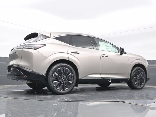 2026 Champagne Silver Metallic Nissan Murano Platinum AWD SUV