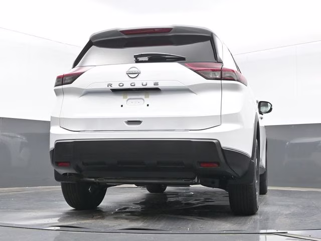2026 Everest White Pearl Tricoat Nissan Rogue SV FWD SUV