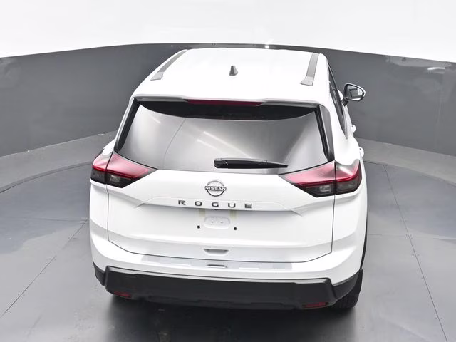 2026 Everest White Pearl Tricoat Nissan Rogue SV FWD SUV