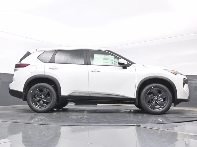 2026 Everest White Pearl Tricoat Nissan Rogue SV AWD SUV