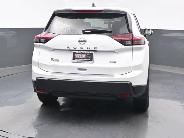 2026 Everest White Pearl Tricoat Nissan Rogue SV AWD SUV
