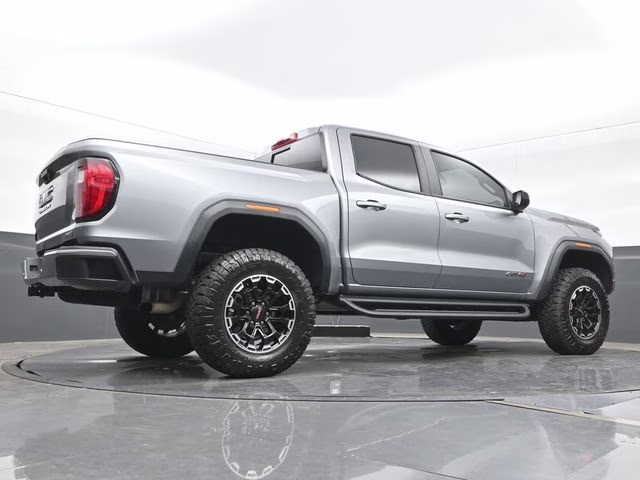 2026 Sterling Metallic GMC Canyon AT4 4X4 Truck