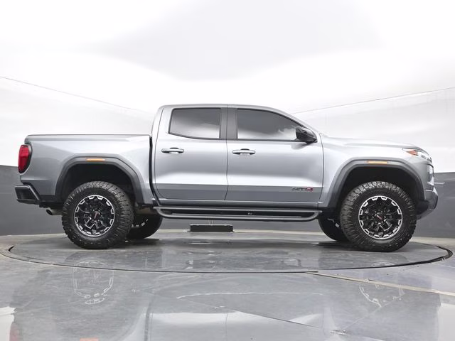 2026 Sterling Metallic GMC Canyon AT4 4X4 Truck